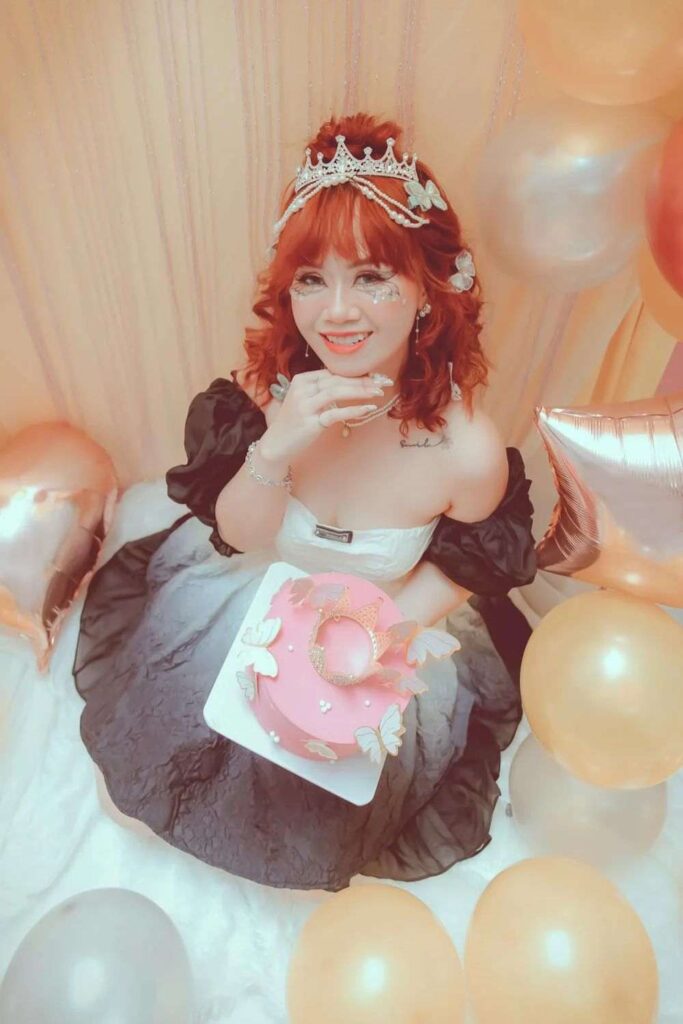 Crown Cake