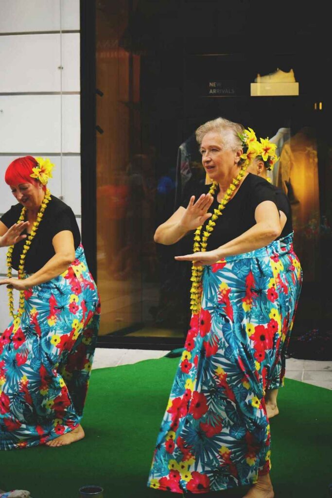 Hula Dance Off