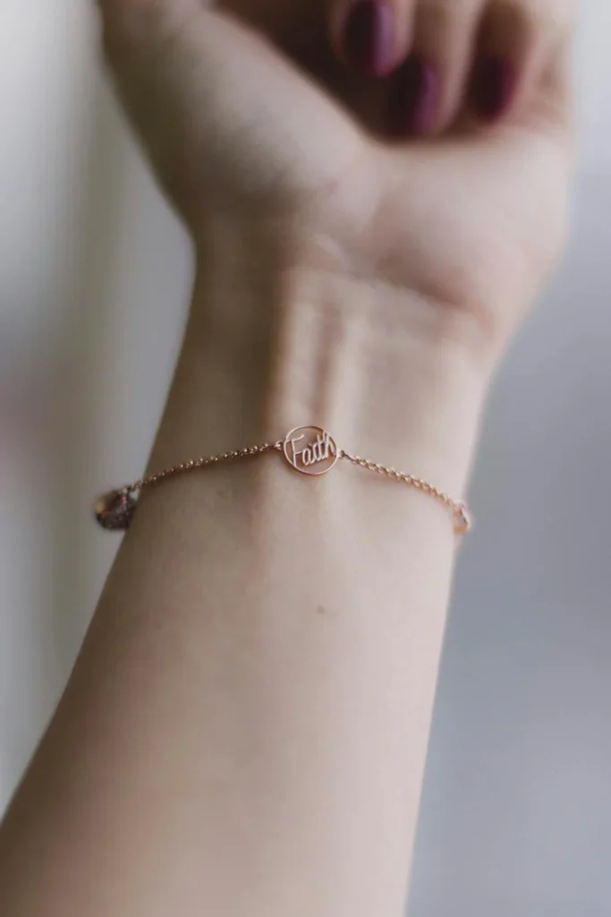 Friendship Bracelet Station